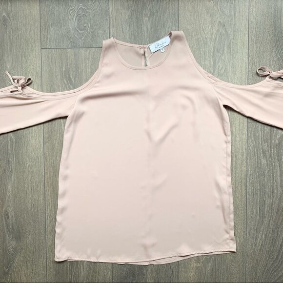 Revolve L'Academie Cold Shoulder Tie Long Sleeve Blouse Taupe Pink Size Small - Picture 8 of 16